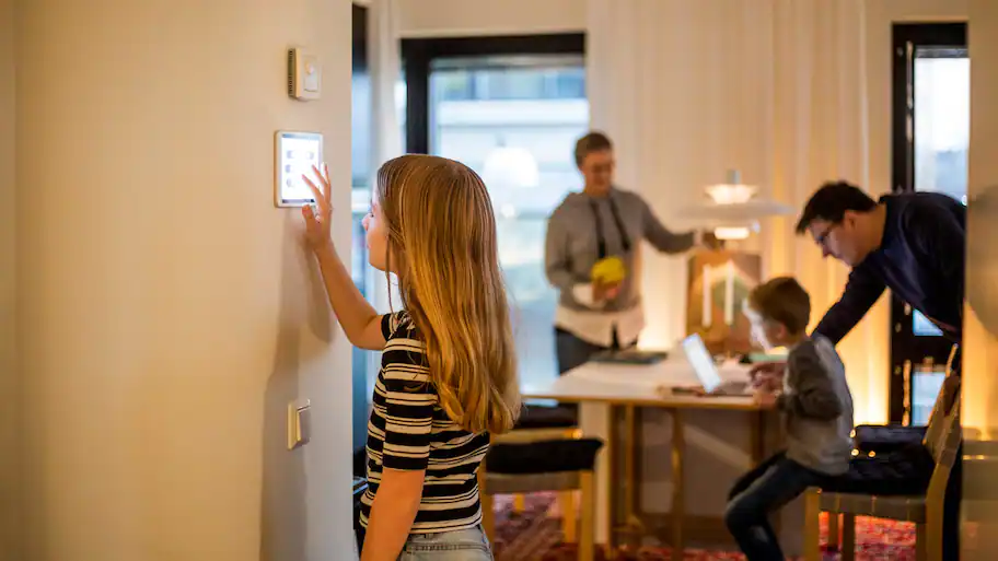 15 Best Tech Gadgets For Home Automation
